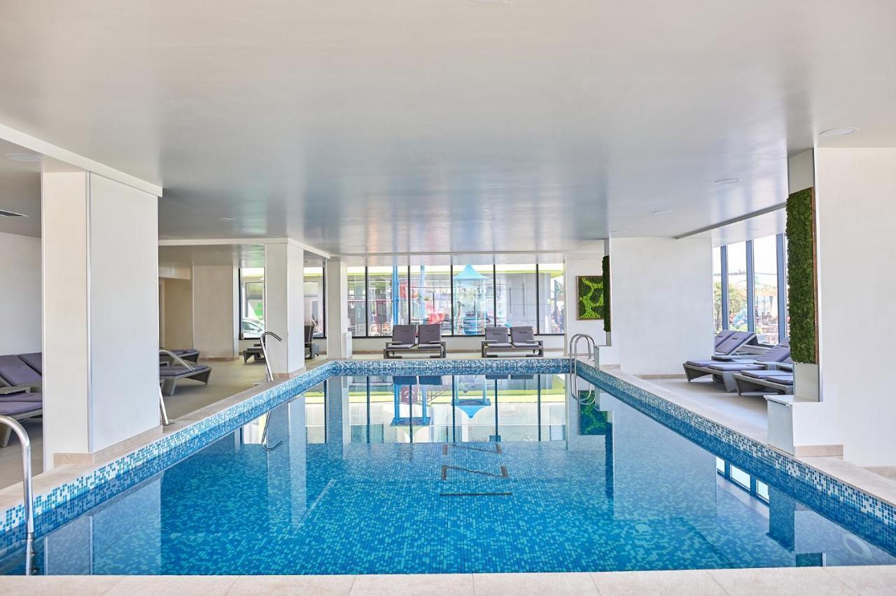 מאמאיה Fancy Apartment In Spa N Pool Beach Resort מראה חיצוני תמונה