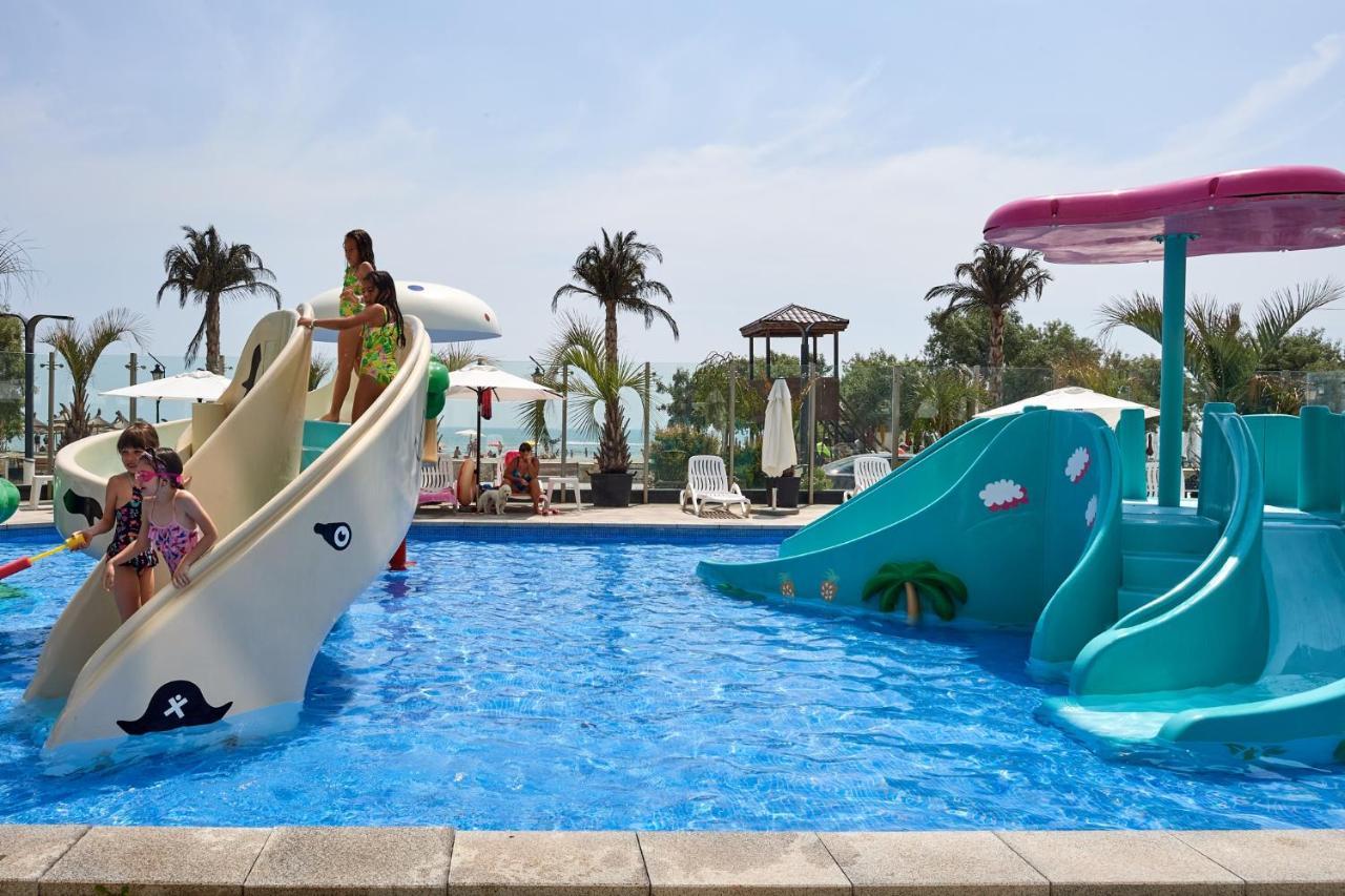 מאמאיה Fancy Apartment In Spa N Pool Beach Resort מראה חיצוני תמונה