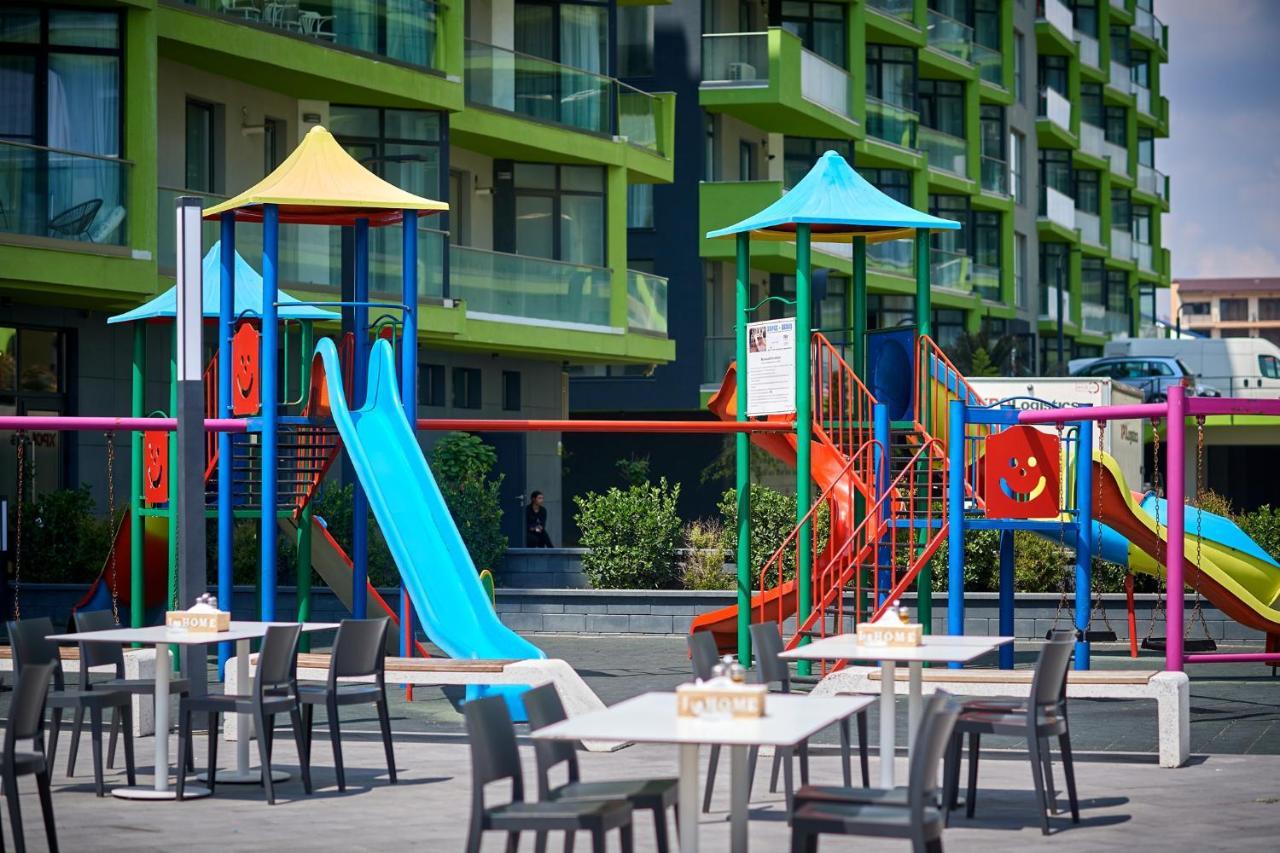 מאמאיה Fancy Apartment In Spa N Pool Beach Resort מראה חיצוני תמונה